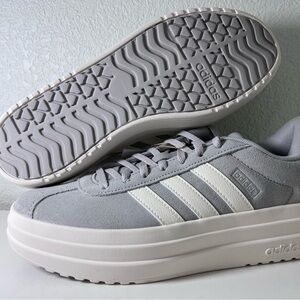 New Women’s Adidas VL Court Bold, Grey/Cream, Sizes 9 and 9.5 available